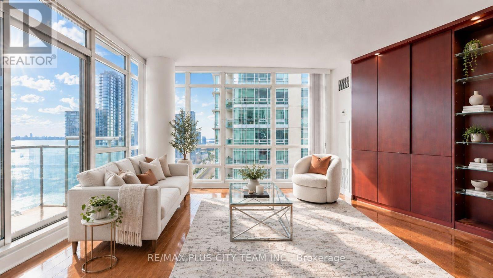 3011 - 381 Front Street W, Toronto, Ontario  M5V 3R8 - Photo 2 - C13746772