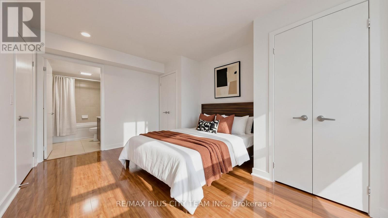 3011 - 381 Front Street W, Toronto, Ontario  M5V 3R8 - Photo 6 - C13746772