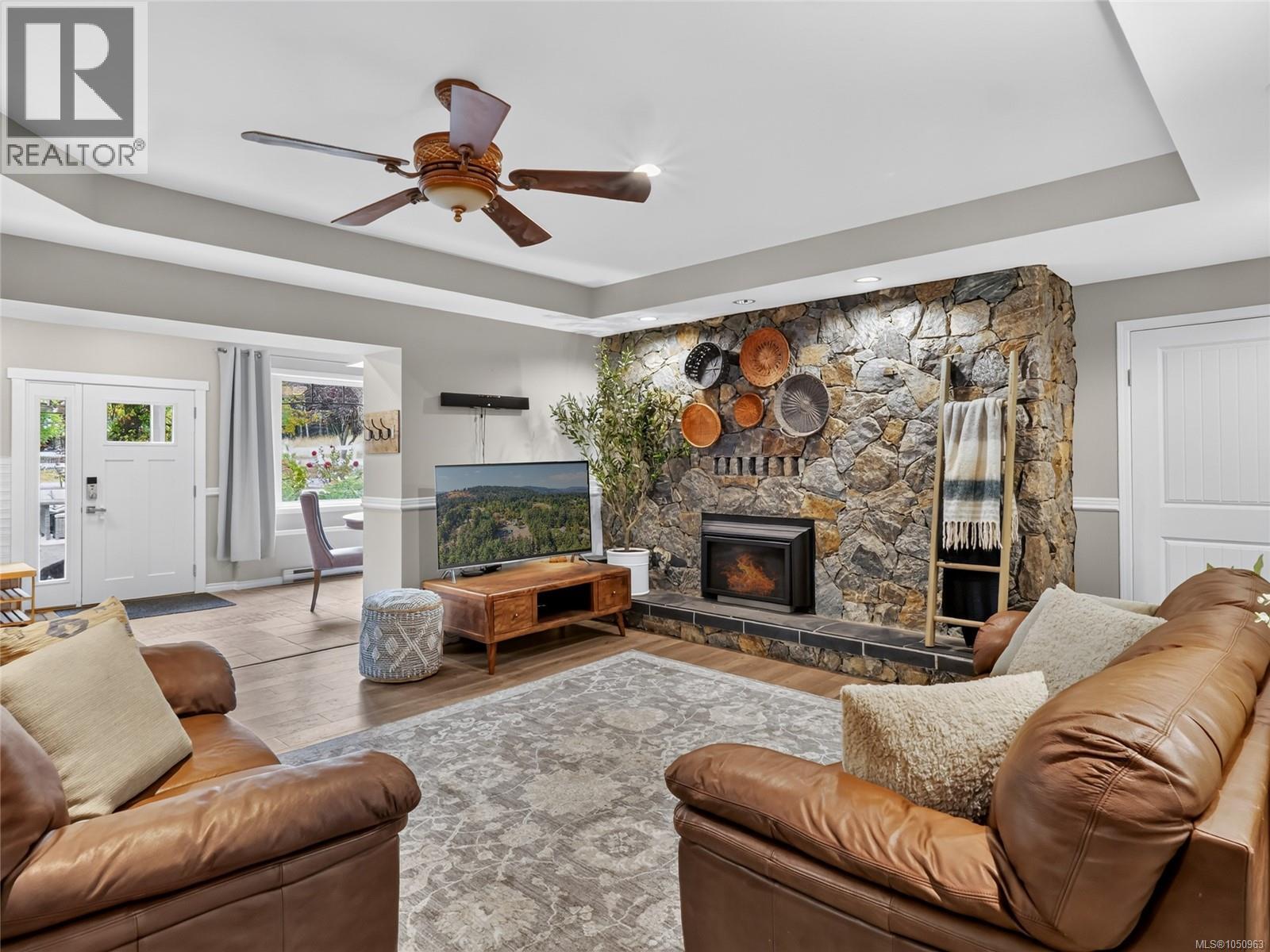 5209 Old West Saanich Rd