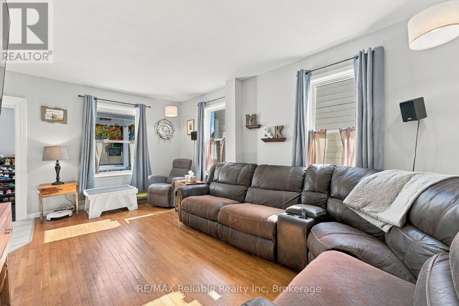 49 Main Street N, Huron East, Ontario N0K 1W0 - Photo 11 - X13844954