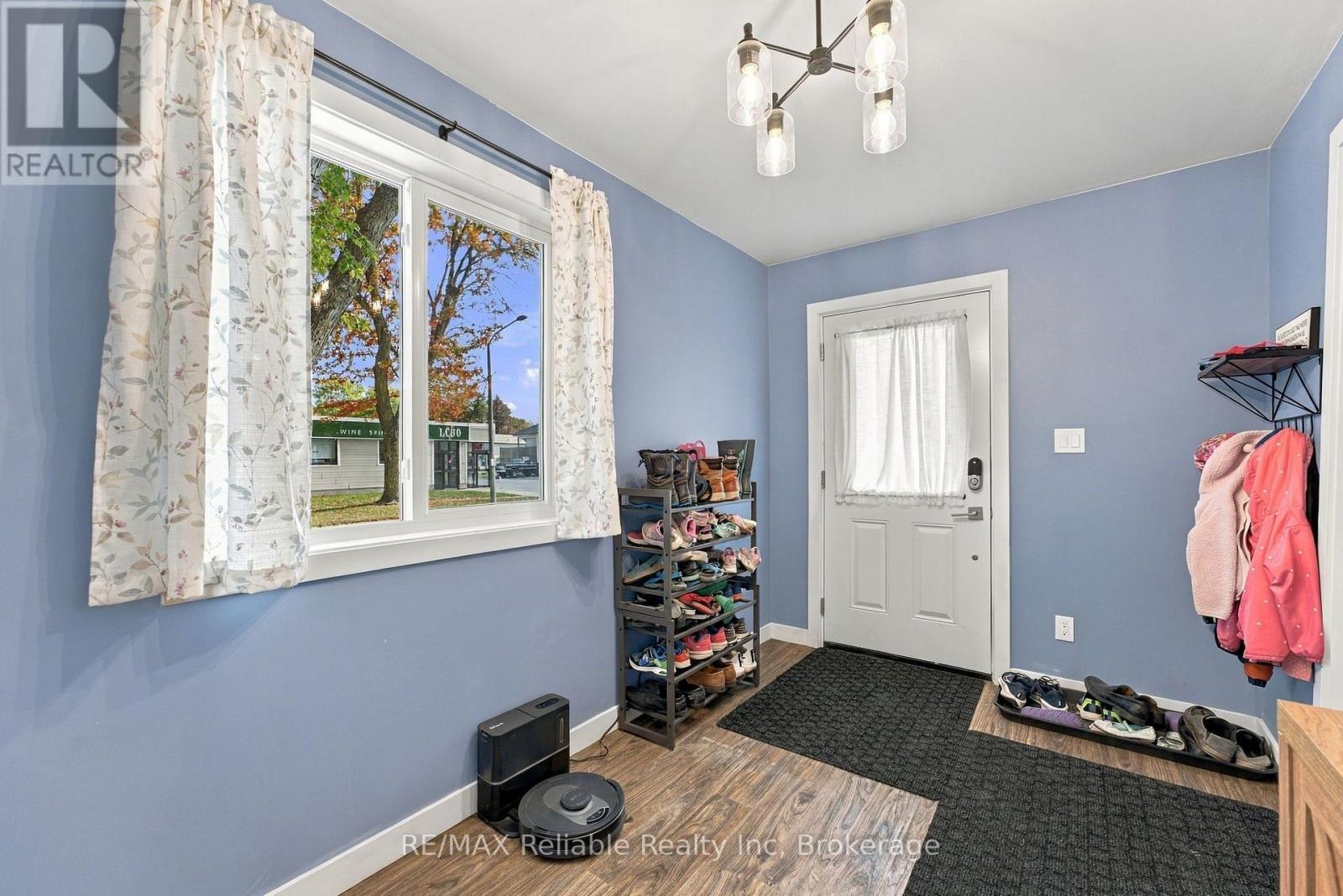 49 Main Street N, Huron East, Ontario N0K 1W0 - Photo 6 - X13844954