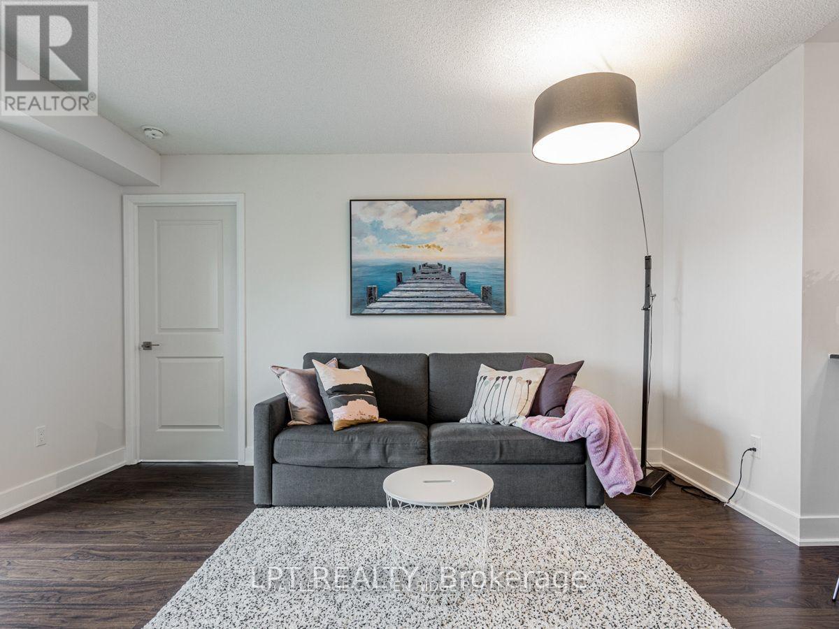 1004 - 88 Sheppard Avenue E, Toronto, Ontario  M2N 6Y2 - Photo 6 - C13845006