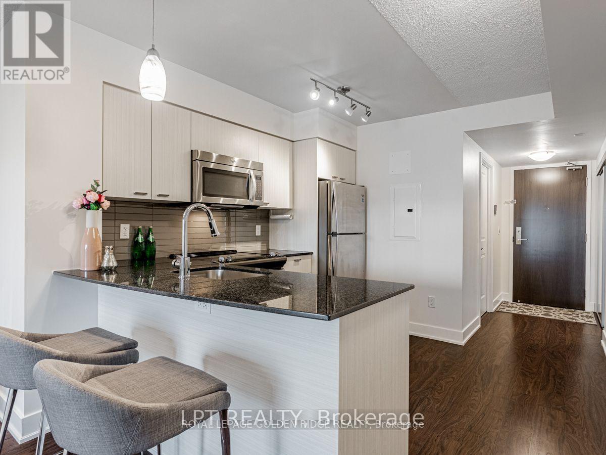 1004 - 88 Sheppard Avenue E, Toronto, Ontario  M2N 6Y2 - Photo 9 - C13845006