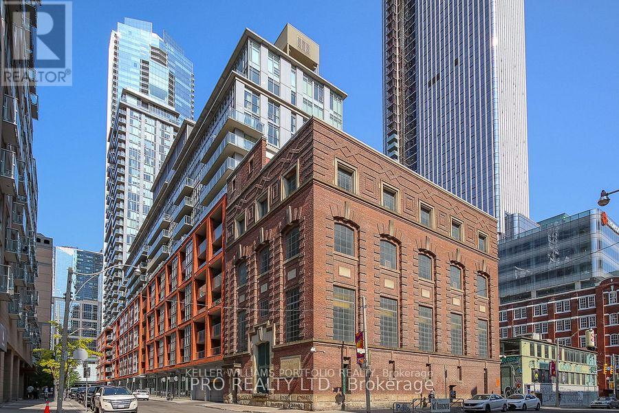420 - 21 Nelson Street, Toronto, Ontario  M5V 1T8 - Photo 2 - C13845052