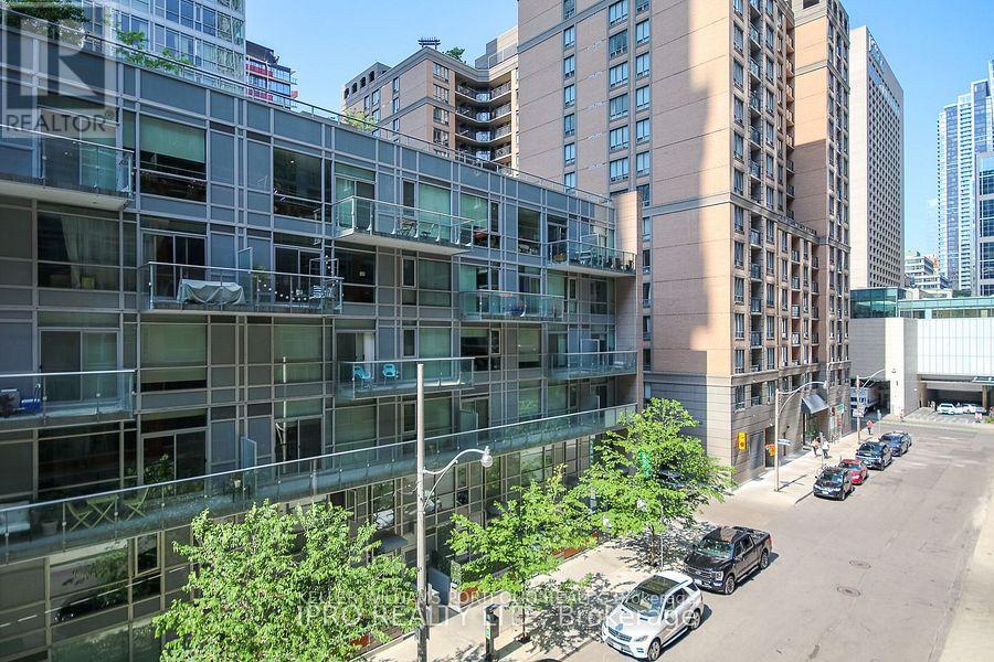 420 - 21 Nelson Street, Toronto, Ontario  M5V 1T8 - Photo 4 - C13845052