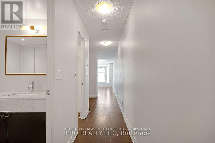 420 - 21 Nelson Street, Toronto, Ontario  M5V 1T8 - Photo 8 - C13845052