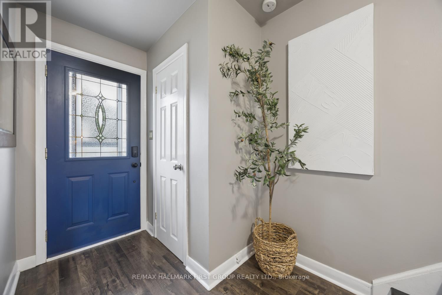 7 Ellendale Drive, Toronto, Ontario  M1P 1M9 - Photo 4 - E13845014