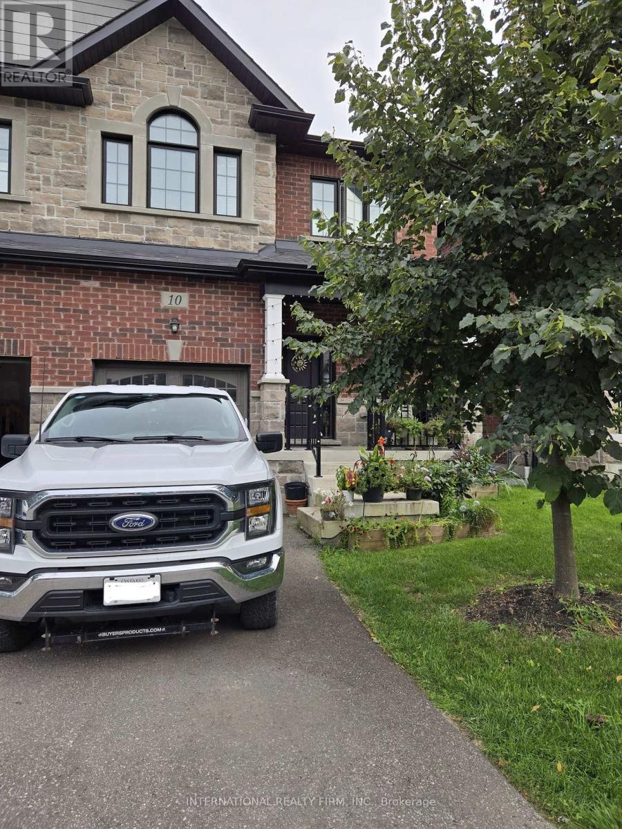 10 Gord Matthews Way, Uxbridge, Ontario  L9P 0E9 - Photo 2 - N13844968