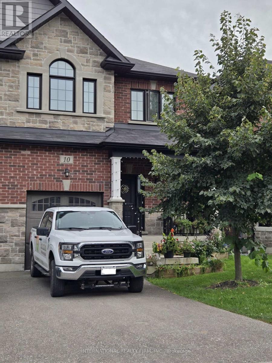 10 Gord Matthews Way, Uxbridge, Ontario  L9P 0E9 - Photo 3 - N13844968
