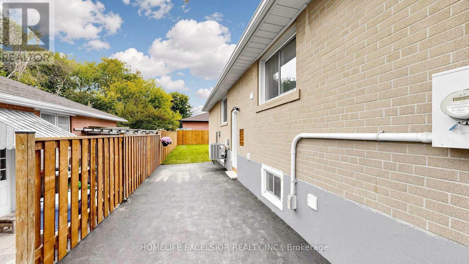 86 Newbury Drive, Newmarket, Ontario  L3Y 4R3 - Photo 42 - N13844990