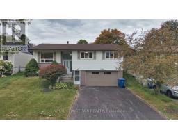 364 DIXON BOULEVARD, Newmarket, Ontario