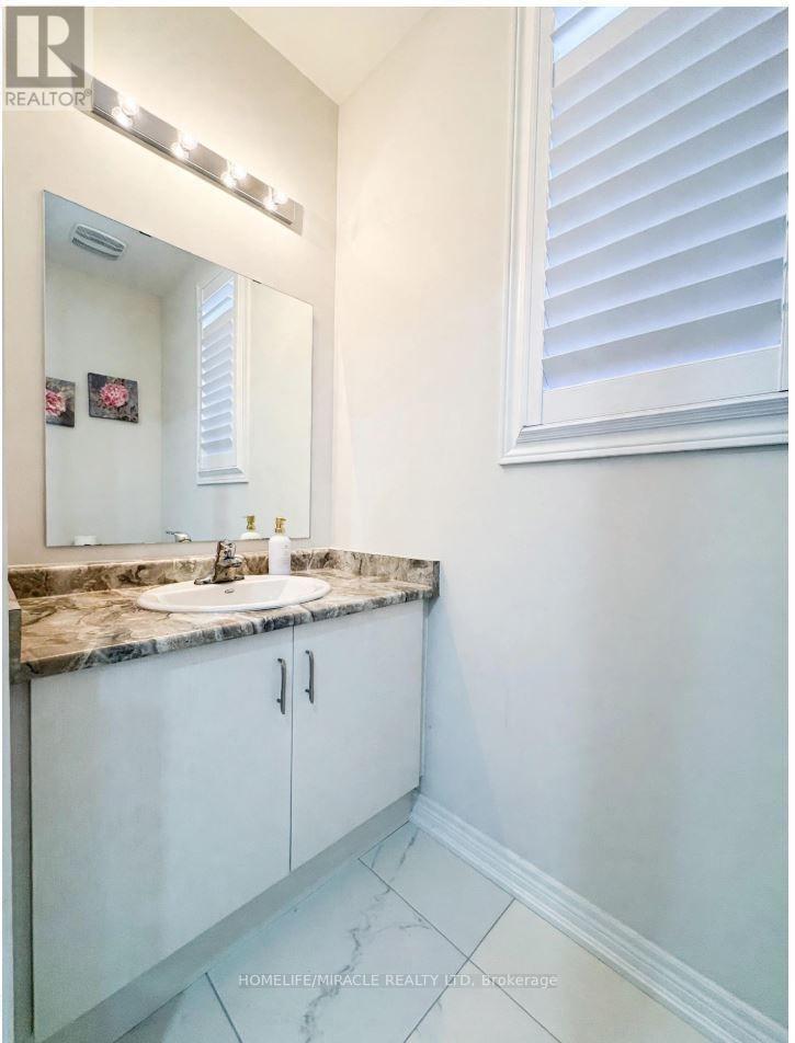 16 Sam Battaglia Crescent, Georgina, Ontario  L0E 1R0 - Photo 8 - N13845066