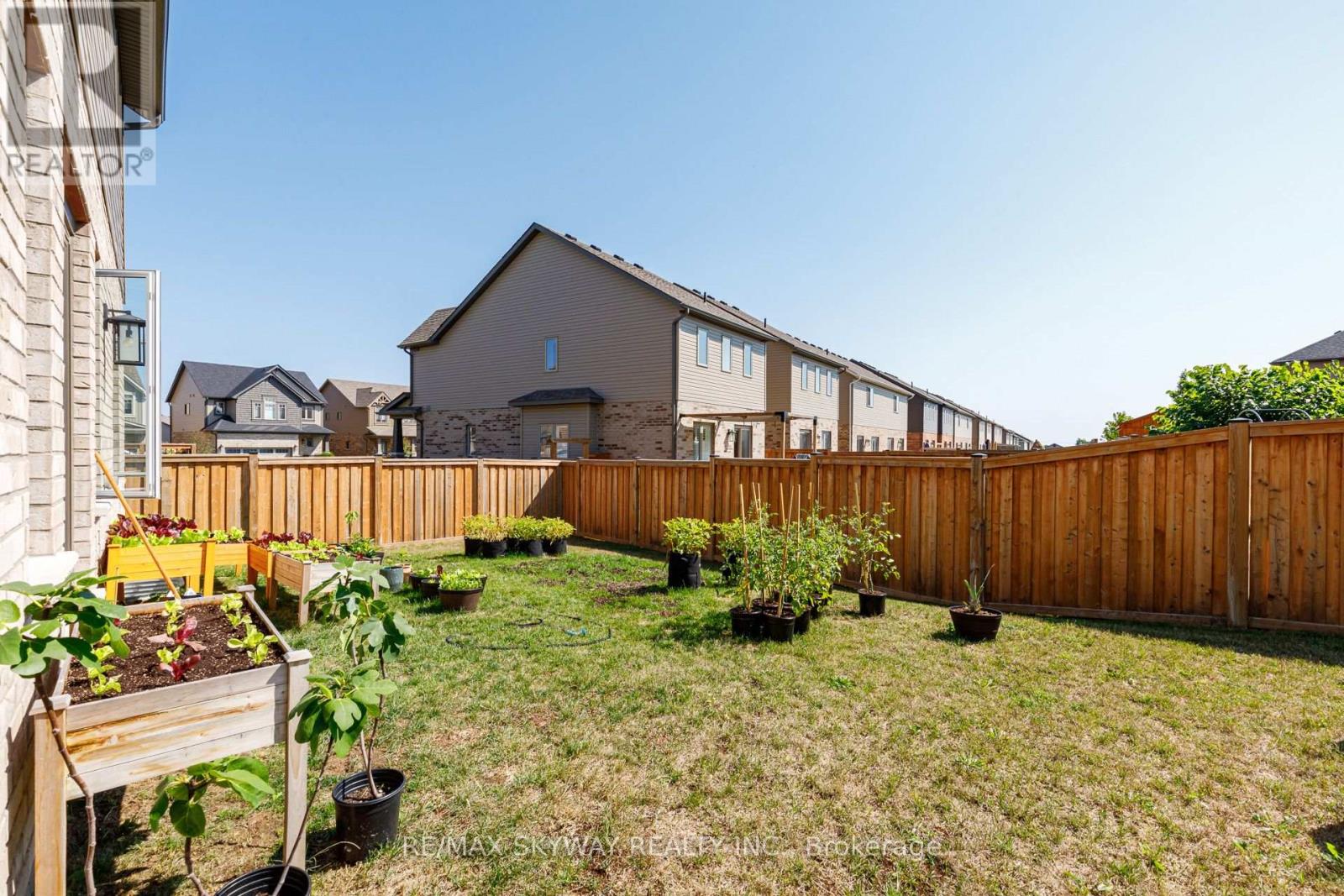 103 Plewes Drive W, Collingwood, Ontario  L9Y 3B7 - Photo 16 - S13844920