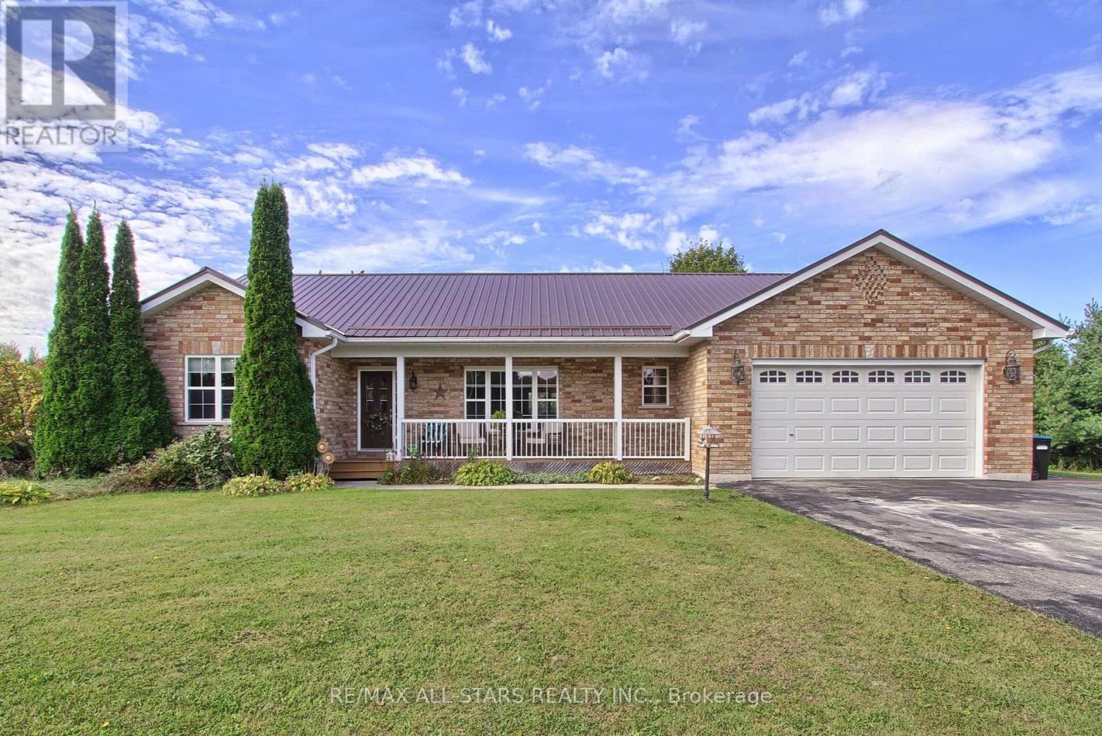 4020 Margaret Orr Boulevard, Ramara, Ontario  L3V 6H6 - Photo 1 - S13844936