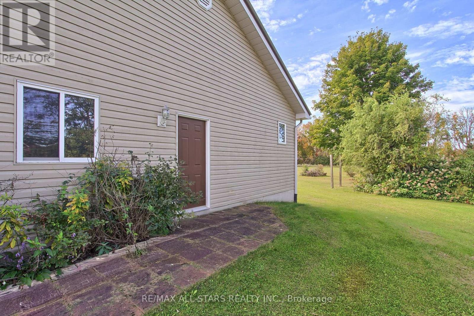 4020 Margaret Orr Boulevard, Ramara, Ontario  L3V 6H6 - Photo 46 - S13844936