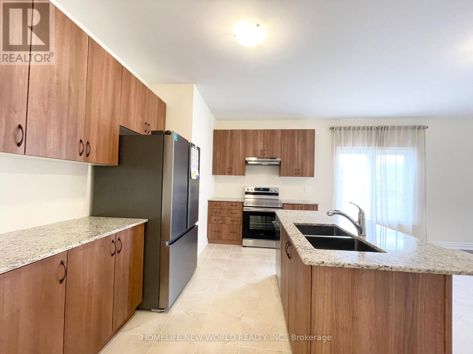 15 Schortinghuis Street, Georgina, Ontario  L0E 1R0 - Photo 4 - N13834612