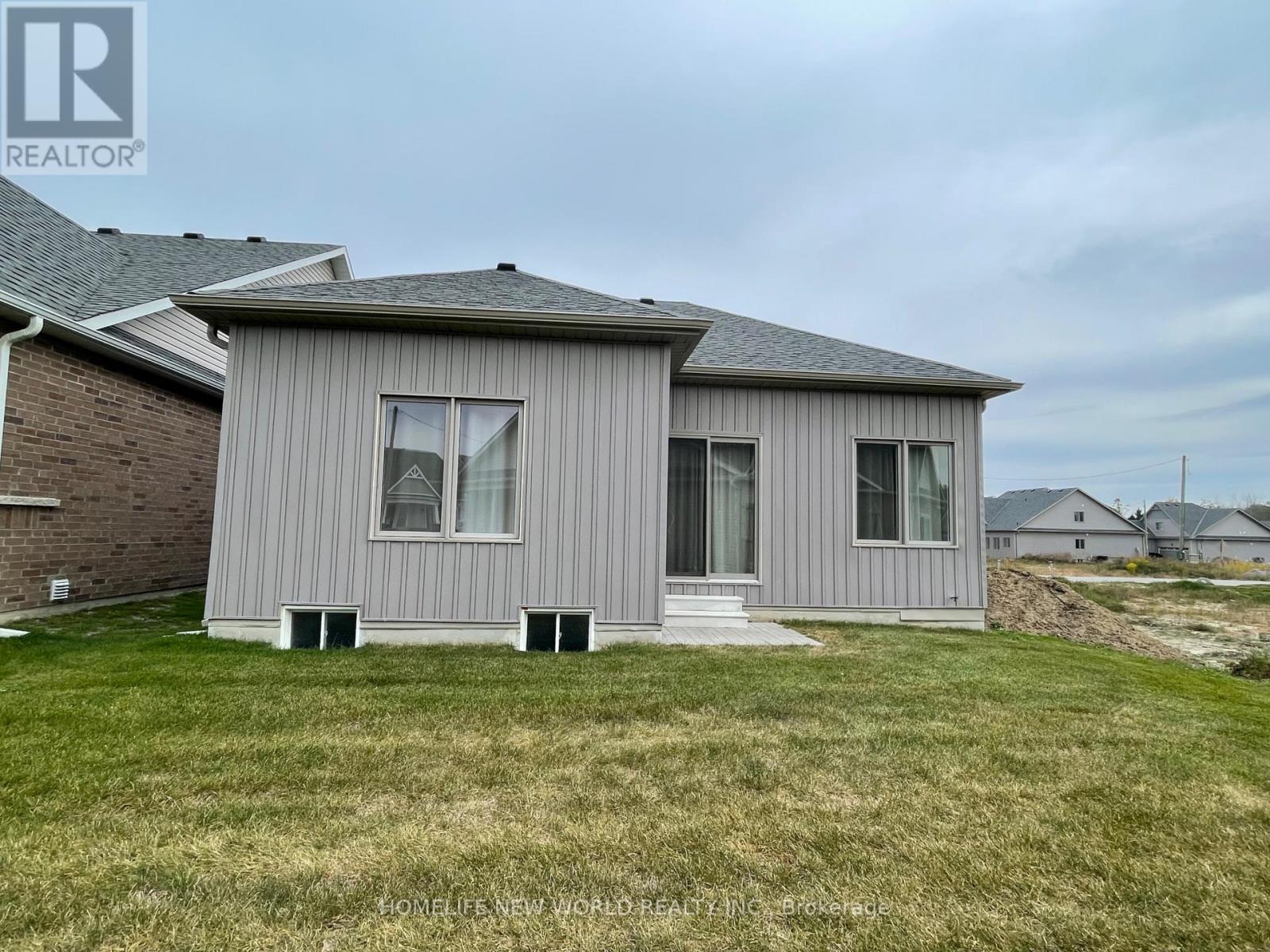15 Schortinghuis Street, Georgina, Ontario  L0E 1R0 - Photo 15 - N13834612