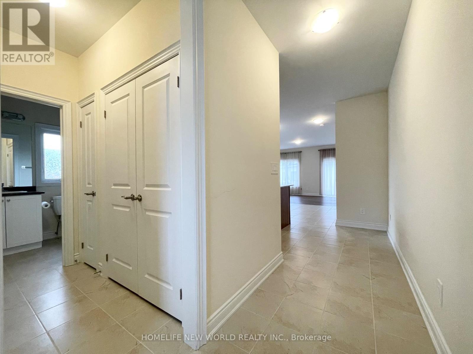 15 Schortinghuis Street, Georgina, Ontario  L0E 1R0 - Photo 2 - N13834612