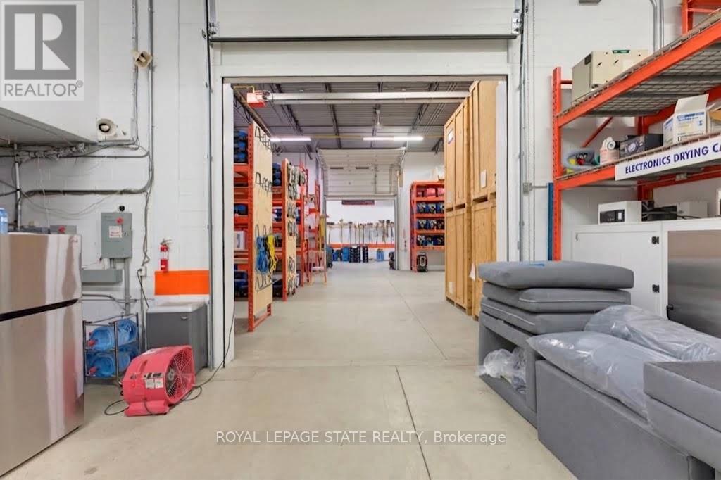 5014 South Service Road, Burlington, Ontario  L7L 5Y7 - Photo 5 - W13841782