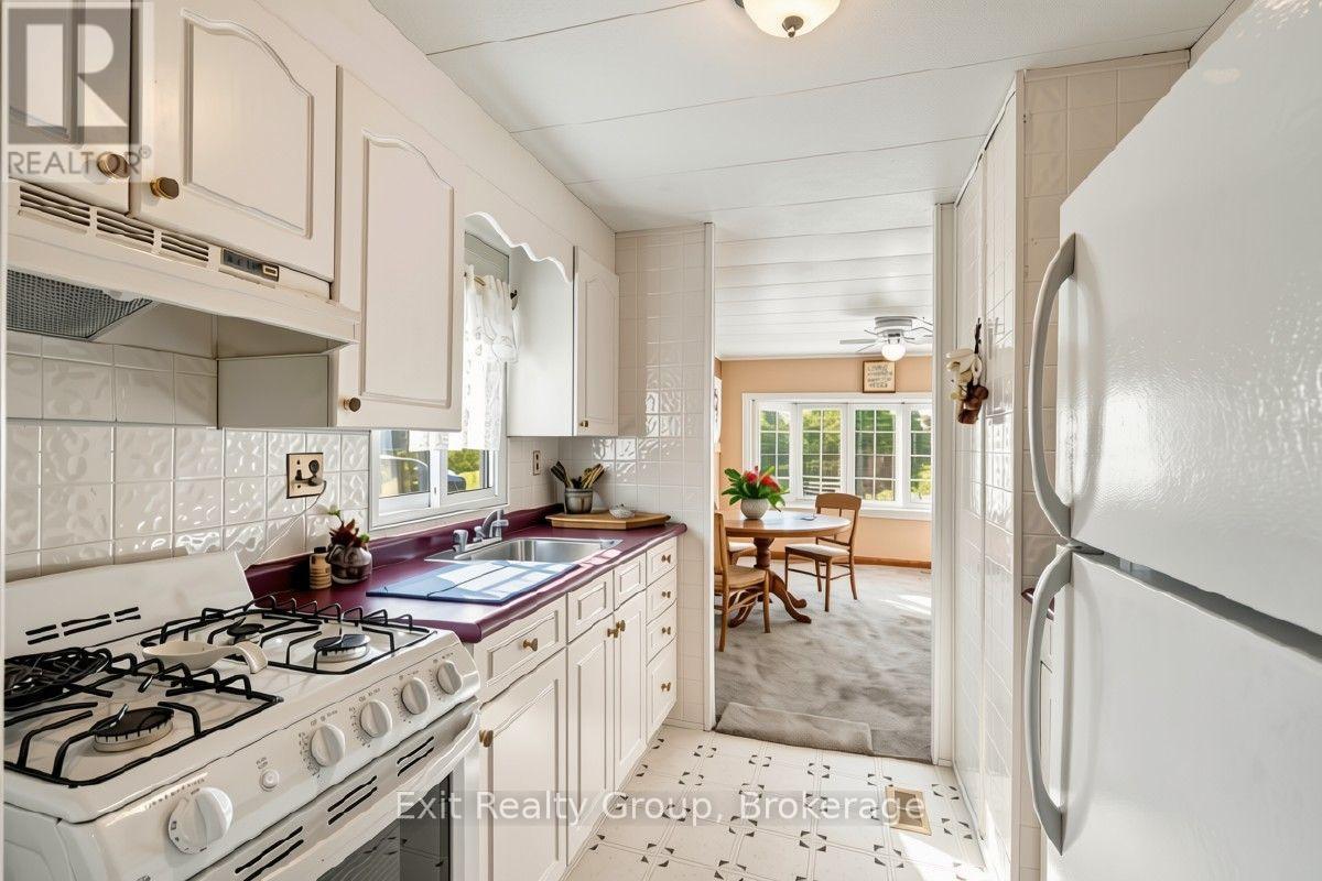 5 Chapel Boulevard, Quinte West, Ontario  K8N 4Z3 - Photo 13 - X13770850