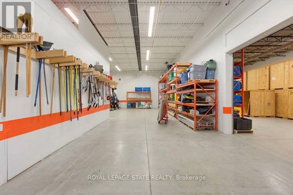 5014 South Service Road, Burlington, Ontario  L7L 5Y7 - Photo 6 - W13841782