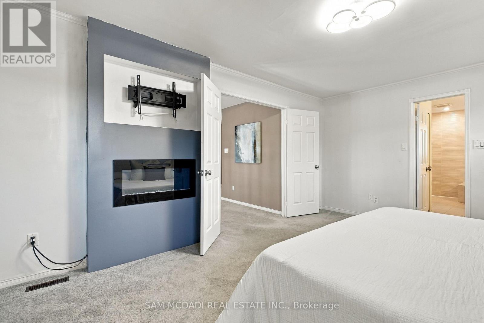 2087 Mayflower Boulevard, Oakville, Ontario  L6H 4E8 - Photo 19 - W13844904