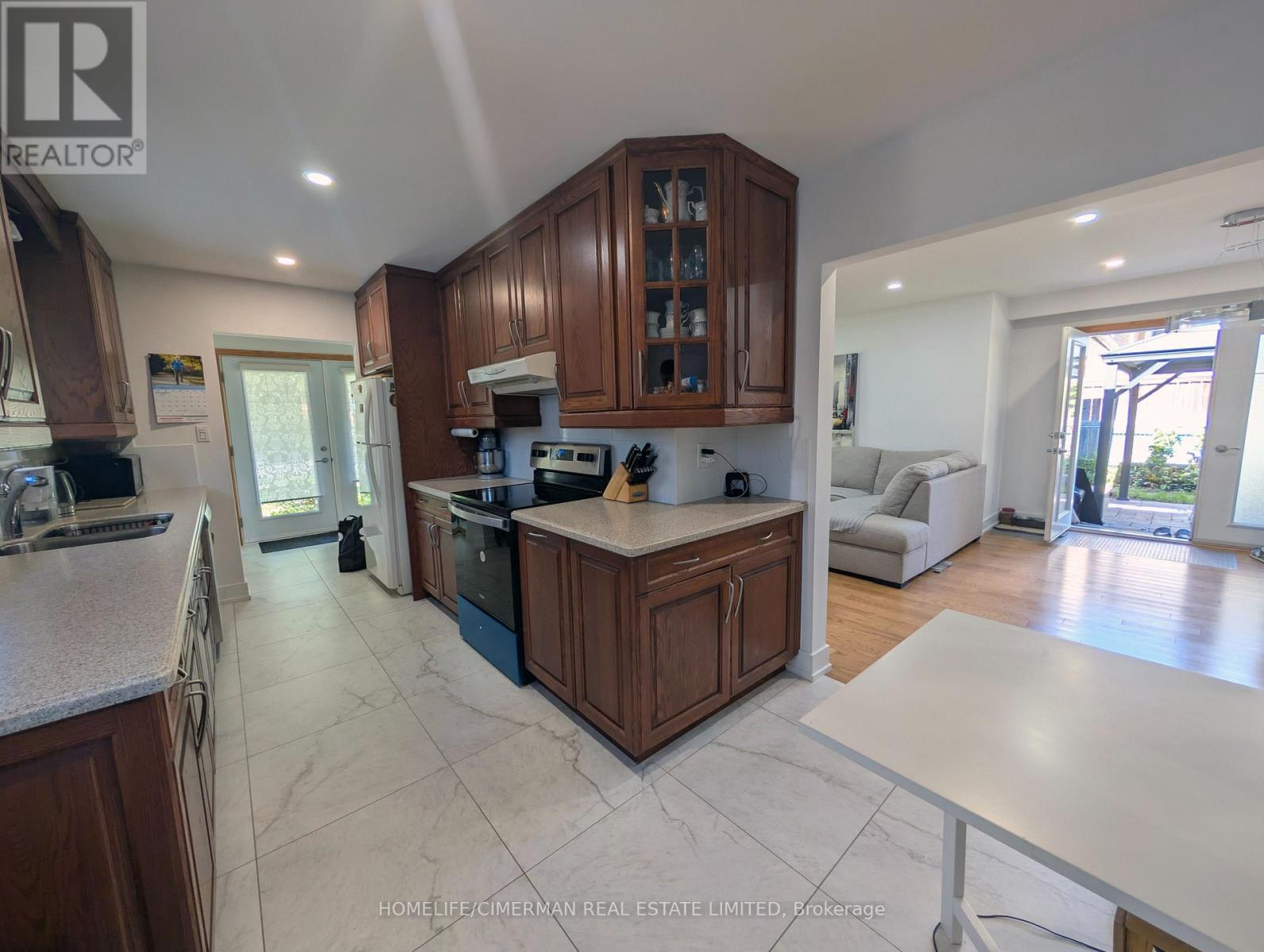 3225 Rymal Road, Mississauga, Ontario  L4Y 3B8 - Photo 2 - W13844906