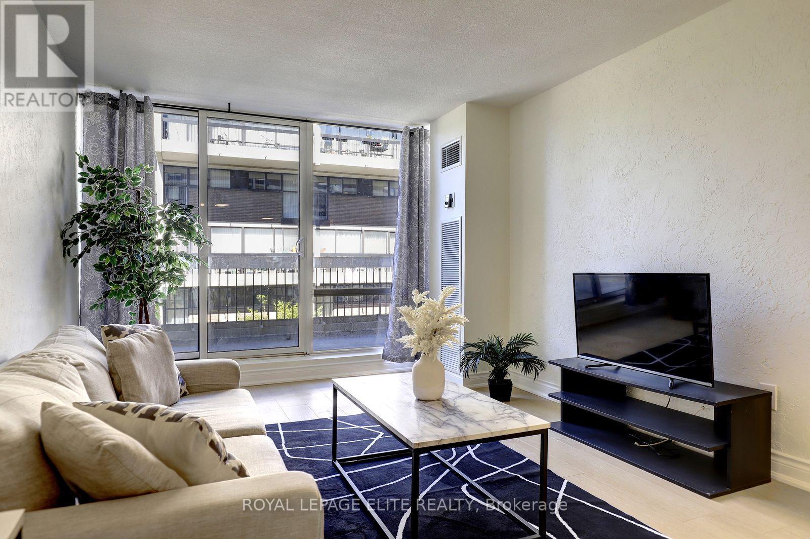250 - 2 Valhalla Inn Road, Toronto, Ontario  M9B 6C3 - Photo 10 - W13844930