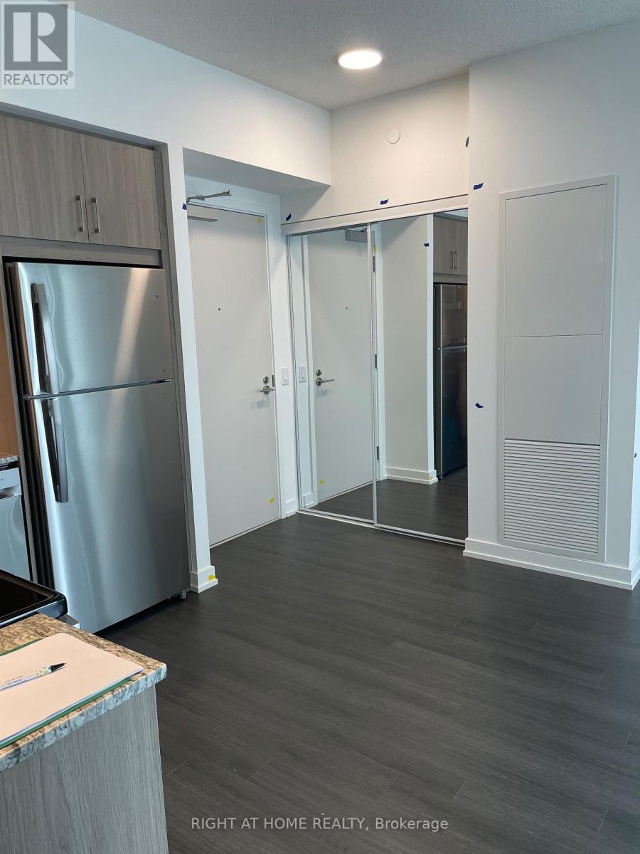 2622 - 4010 Eglinton Avenue W, Toronto, Ontario  M9A 4M2 - Photo 3 - W13844978