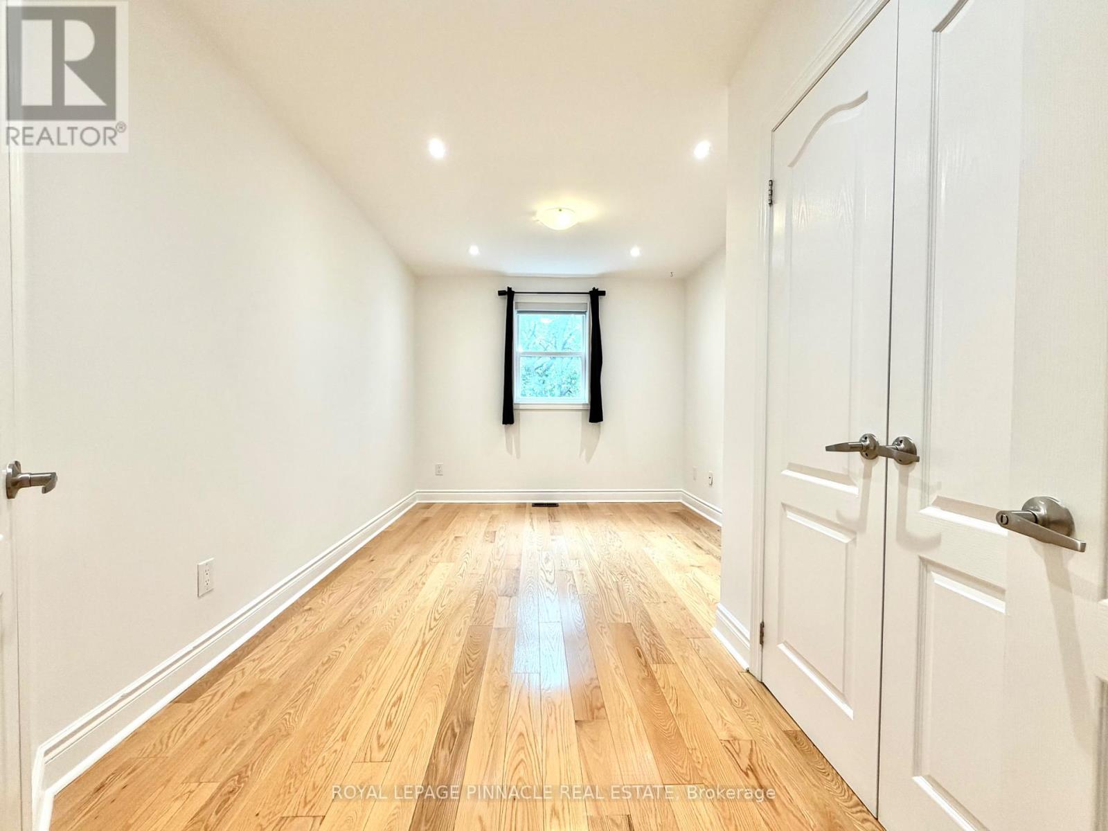 Main - 148 Campbell Avenue, Toronto, Ontario  M6P 3V2 - Photo 13 - W13844988