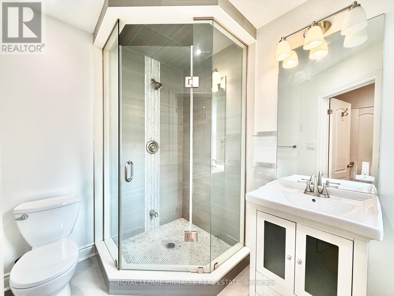 Main - 148 Campbell Avenue, Toronto, Ontario  M6P 3V2 - Photo 15 - W13844988