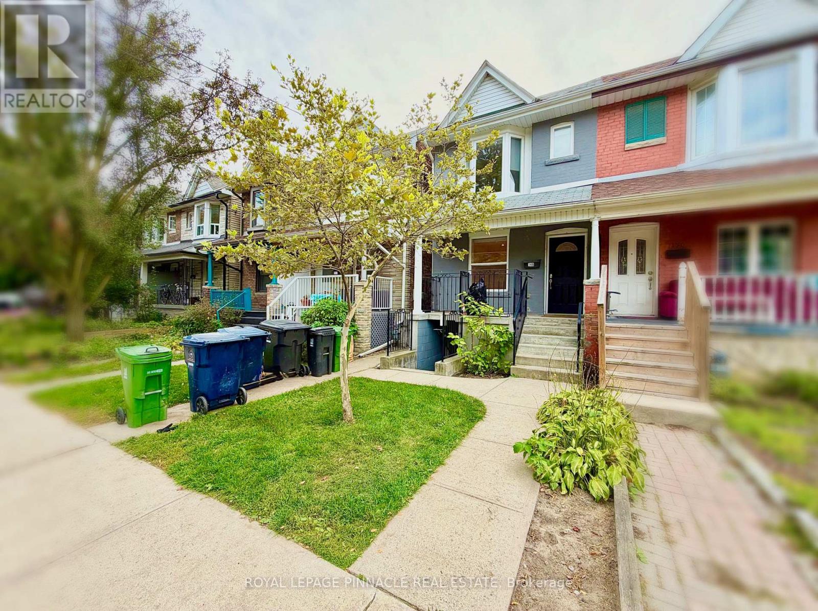 Main - 148 Campbell Avenue, Toronto, Ontario  M6P 3V2 - Photo 26 - W13844988