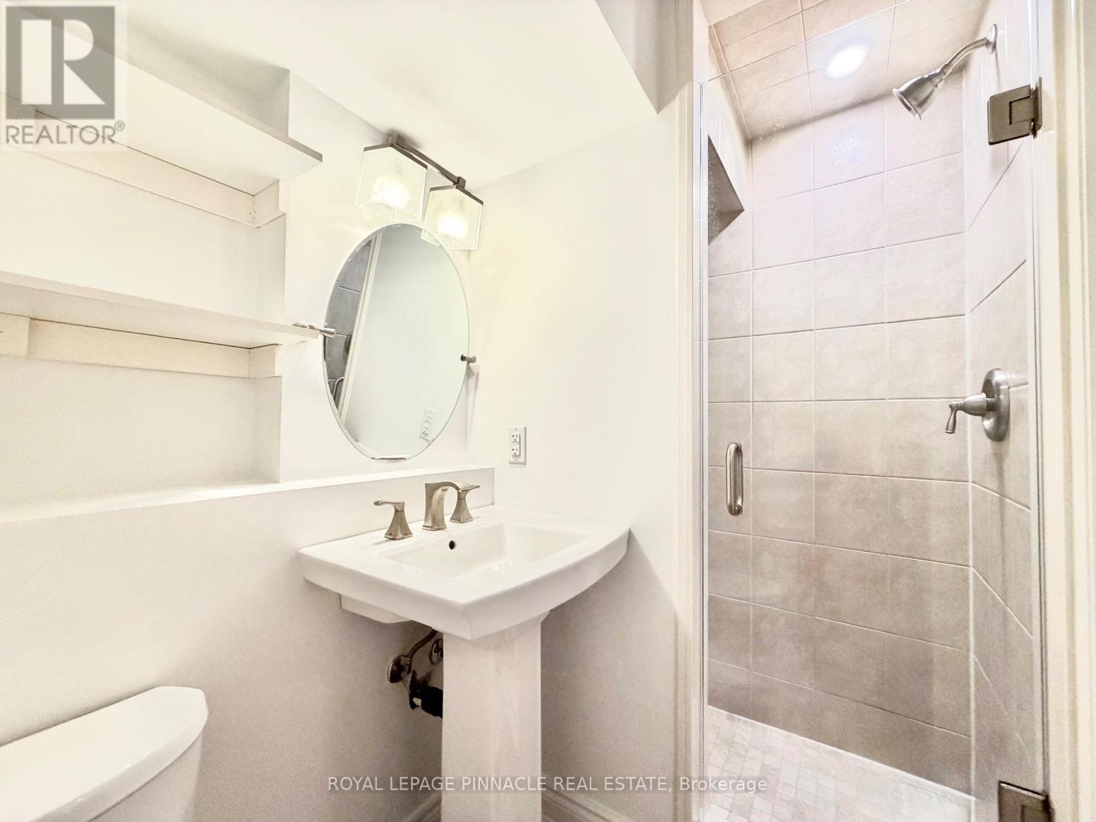 Lower - 136 Campbell Avenue, Toronto, Ontario  M6P 3V2 - Photo 10 - W13844996