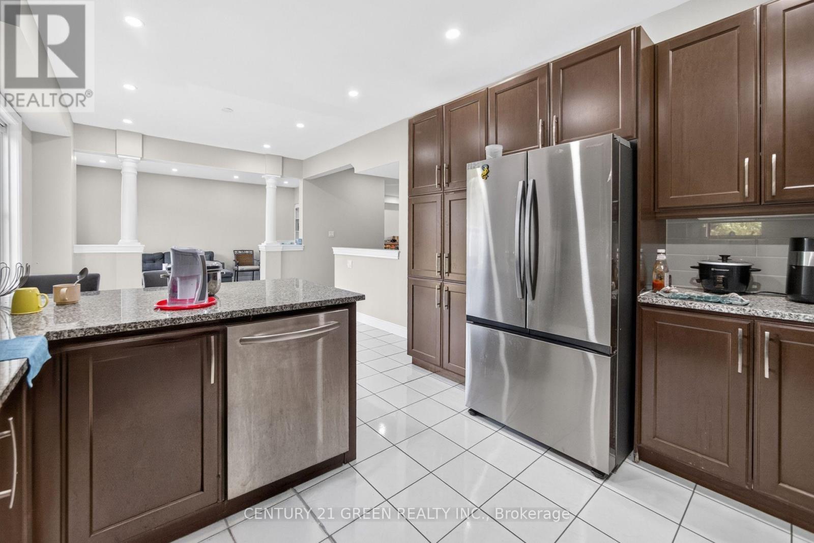 32 Attraction Drive, Brampton, Ontario  L6Y 2Z8 - Photo 9 - W13845002