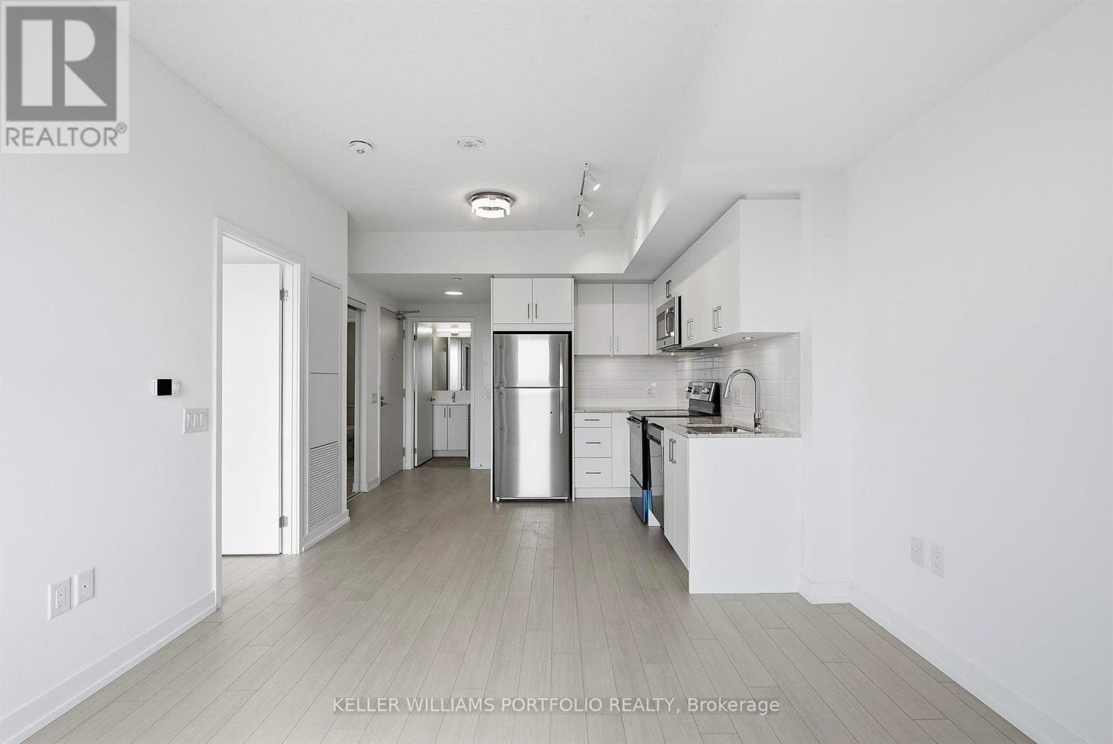 2009 - 4010 Eglinton Avenue W, Toronto, Ontario  M9A 0G5 - Photo 12 - W13845076