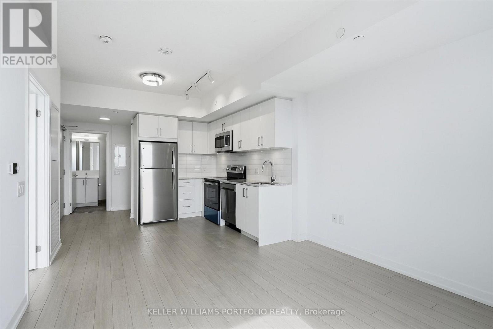2009 - 4010 Eglinton Avenue W, Toronto, Ontario  M9A 0G5 - Photo 13 - W13845076