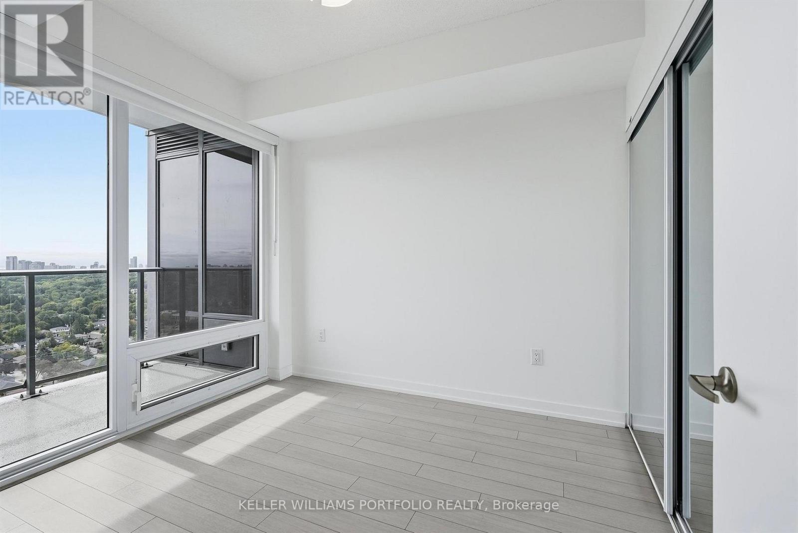 2009 - 4010 Eglinton Avenue W, Toronto, Ontario  M9A 0G5 - Photo 15 - W13845076