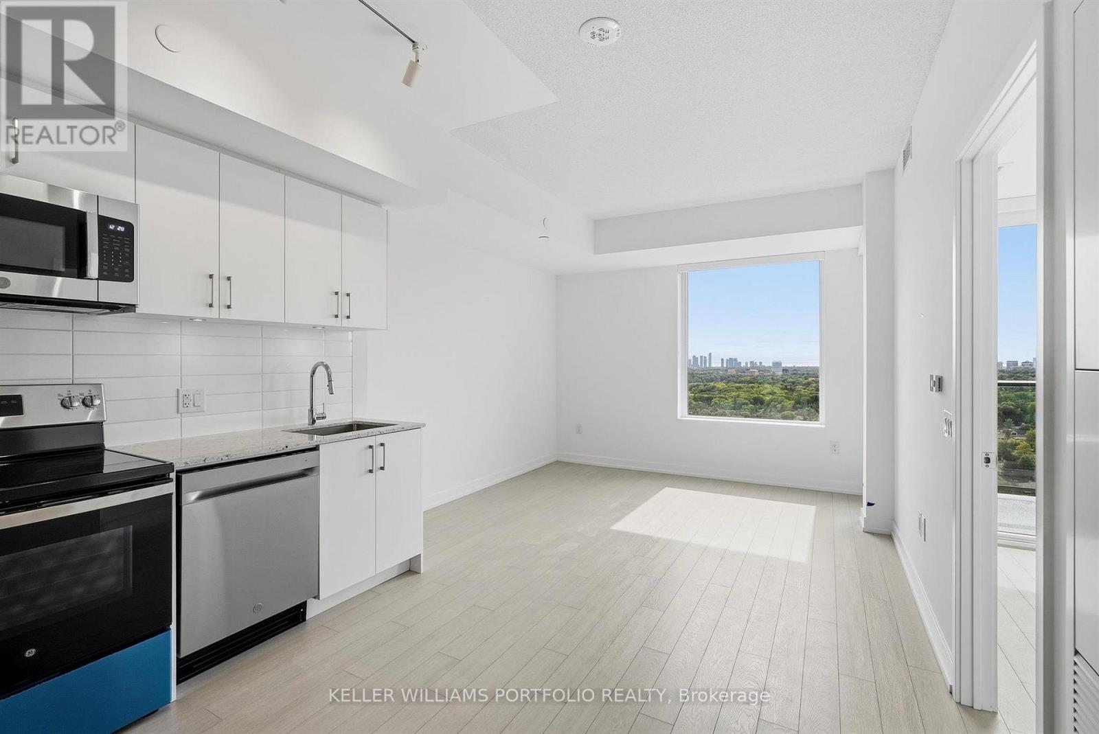 2009 - 4010 Eglinton Avenue W, Toronto, Ontario  M9A 0G5 - Photo 4 - W13845076