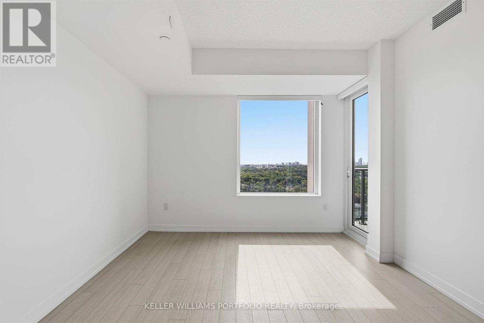 2009 - 4010 Eglinton Avenue W, Toronto, Ontario  M9A 0G5 - Photo 9 - W13845076