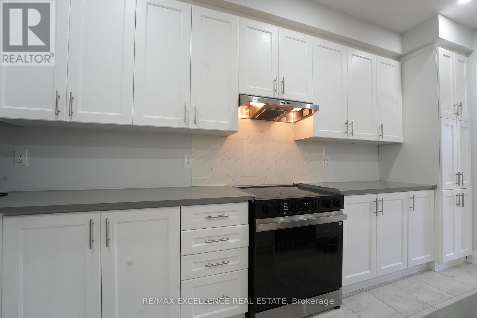 851 Queenston Boulevard, Woodstock, Ontario  N4T 0N7 - Photo 6 - X13845000