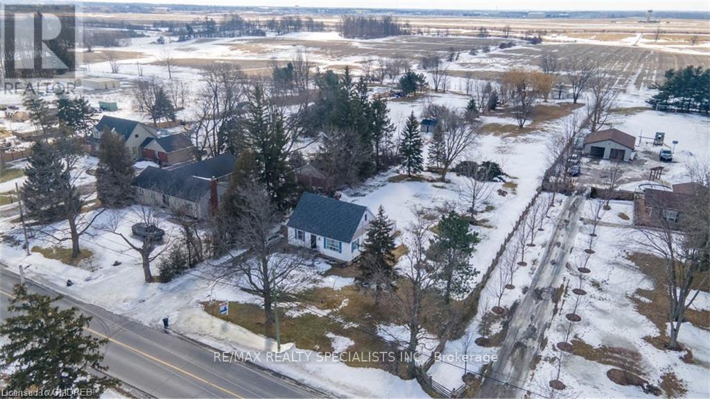 9697 DICKENSON ROAD, Hamilton, Ontario
