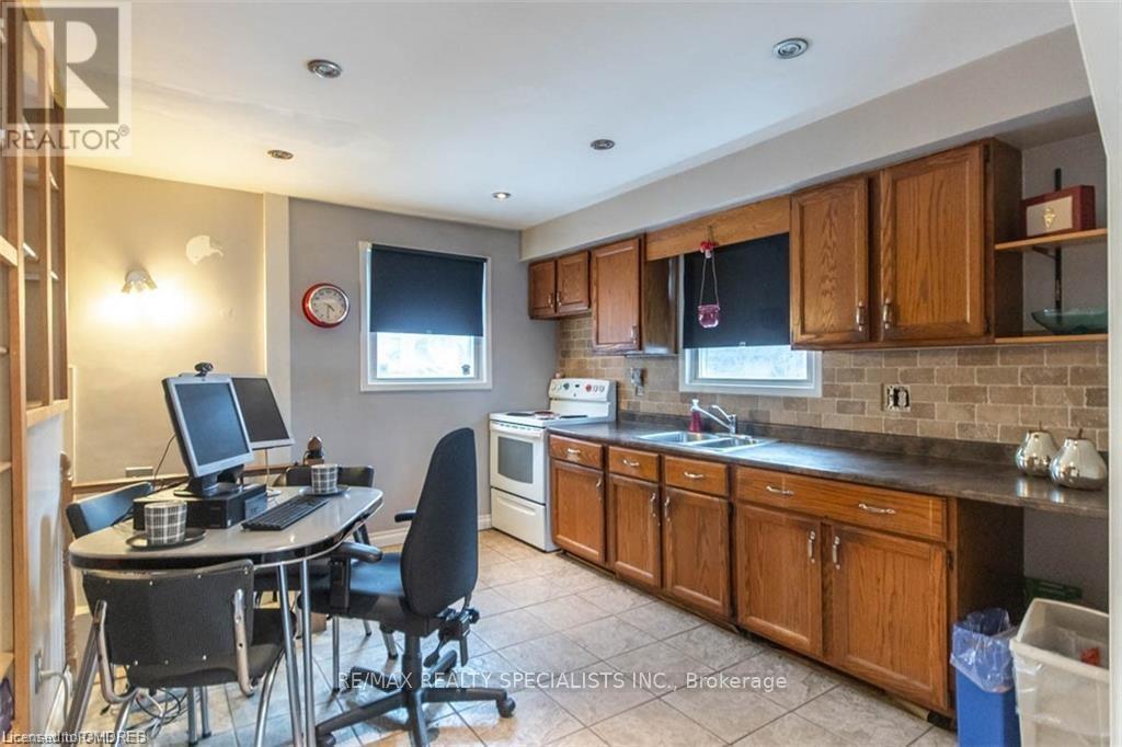 9697 Dickenson Road, Hamilton, Ontario  L0R 1W0 - Photo 11 - X13845024