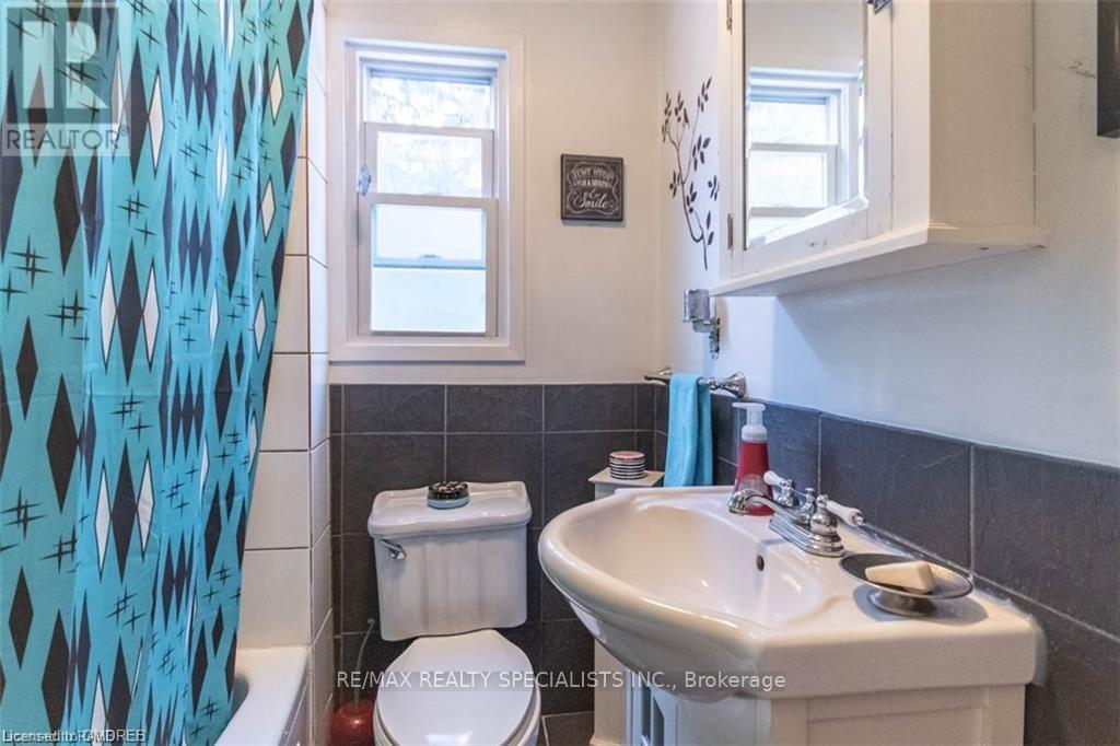 9697 Dickenson Road, Hamilton, Ontario  L0R 1W0 - Photo 15 - X13845024
