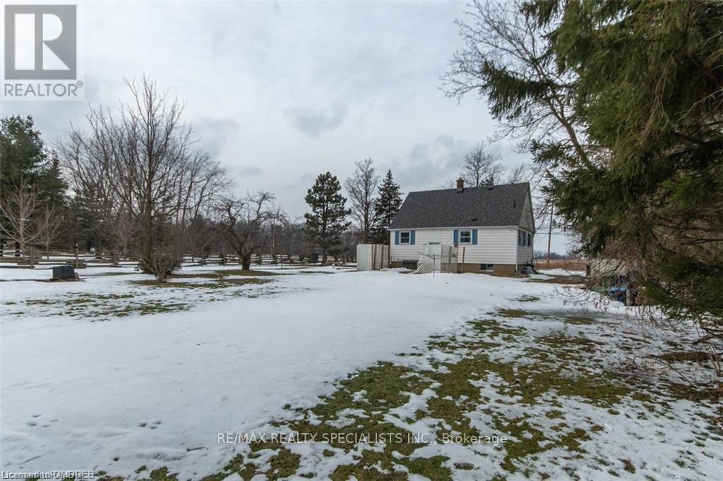 9697 Dickenson Road, Hamilton, Ontario  L0R 1W0 - Photo 5 - X13845024