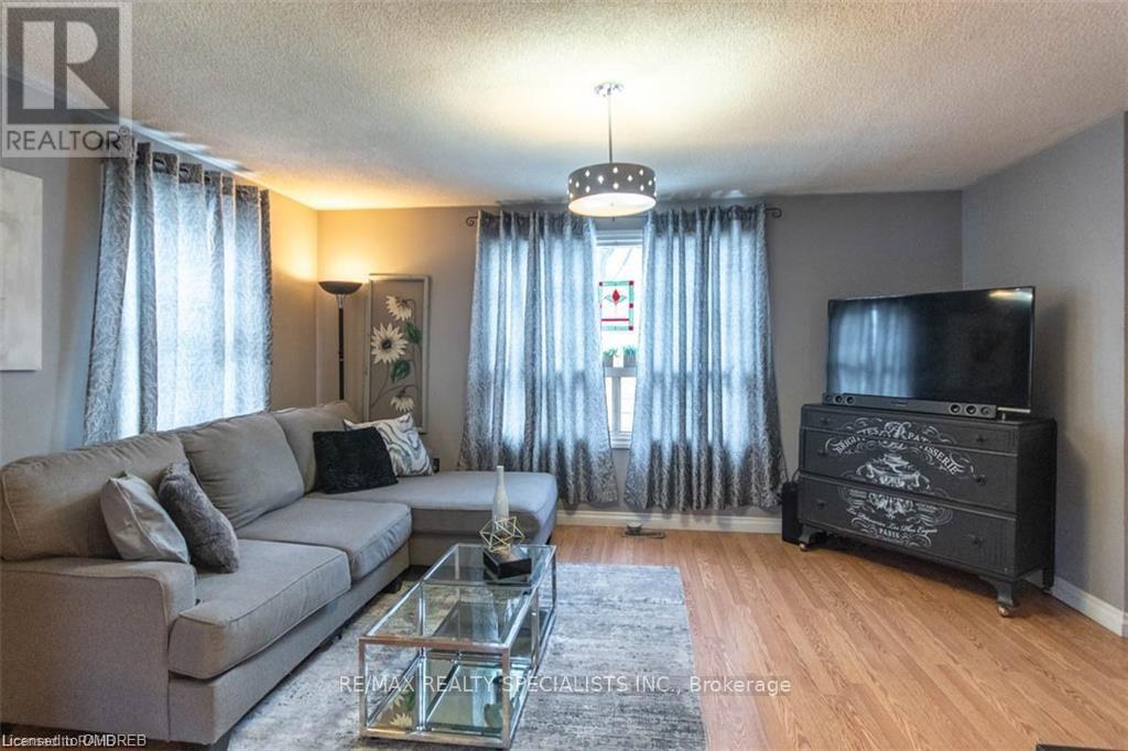 9697 Dickenson Road, Hamilton, Ontario  L0R 1W0 - Photo 9 - X13845024
