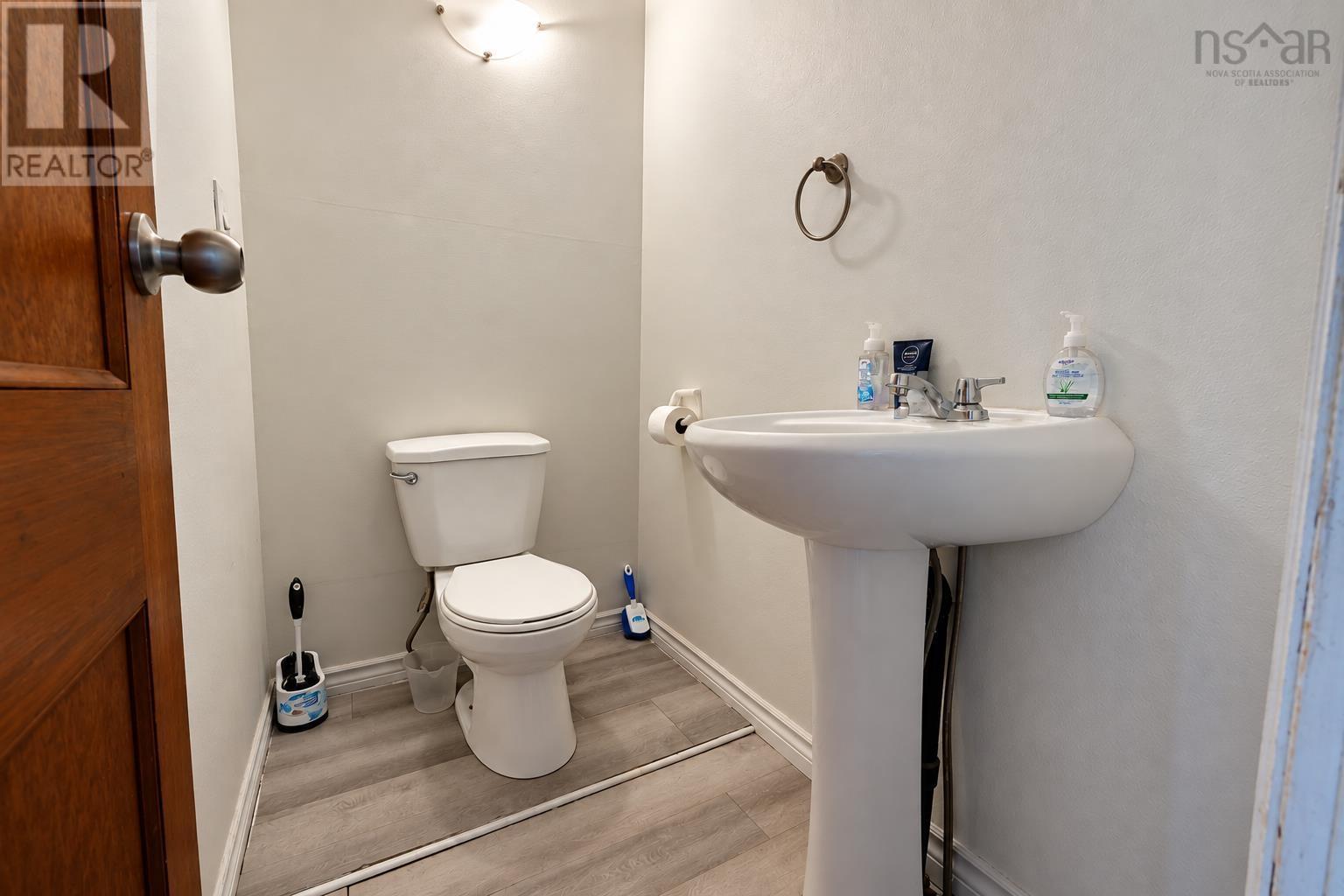 49 Richmond Street, Sydney, Nova Scotia  B1P 2V1 - Photo 17 - 202624698