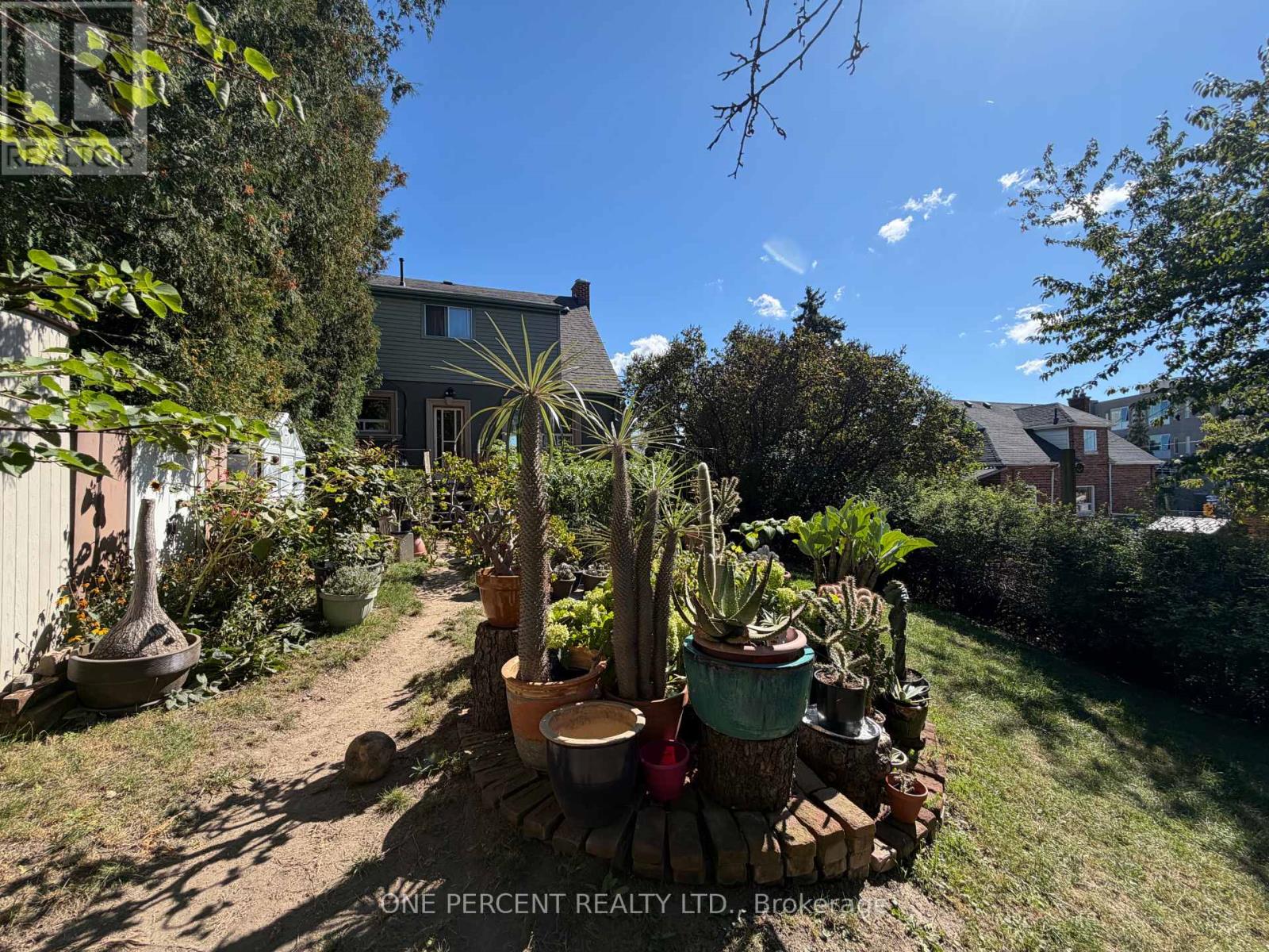 112 Yore Road, Toronto, Ontario  M6M 1X1 - Photo 25 - W13724636
