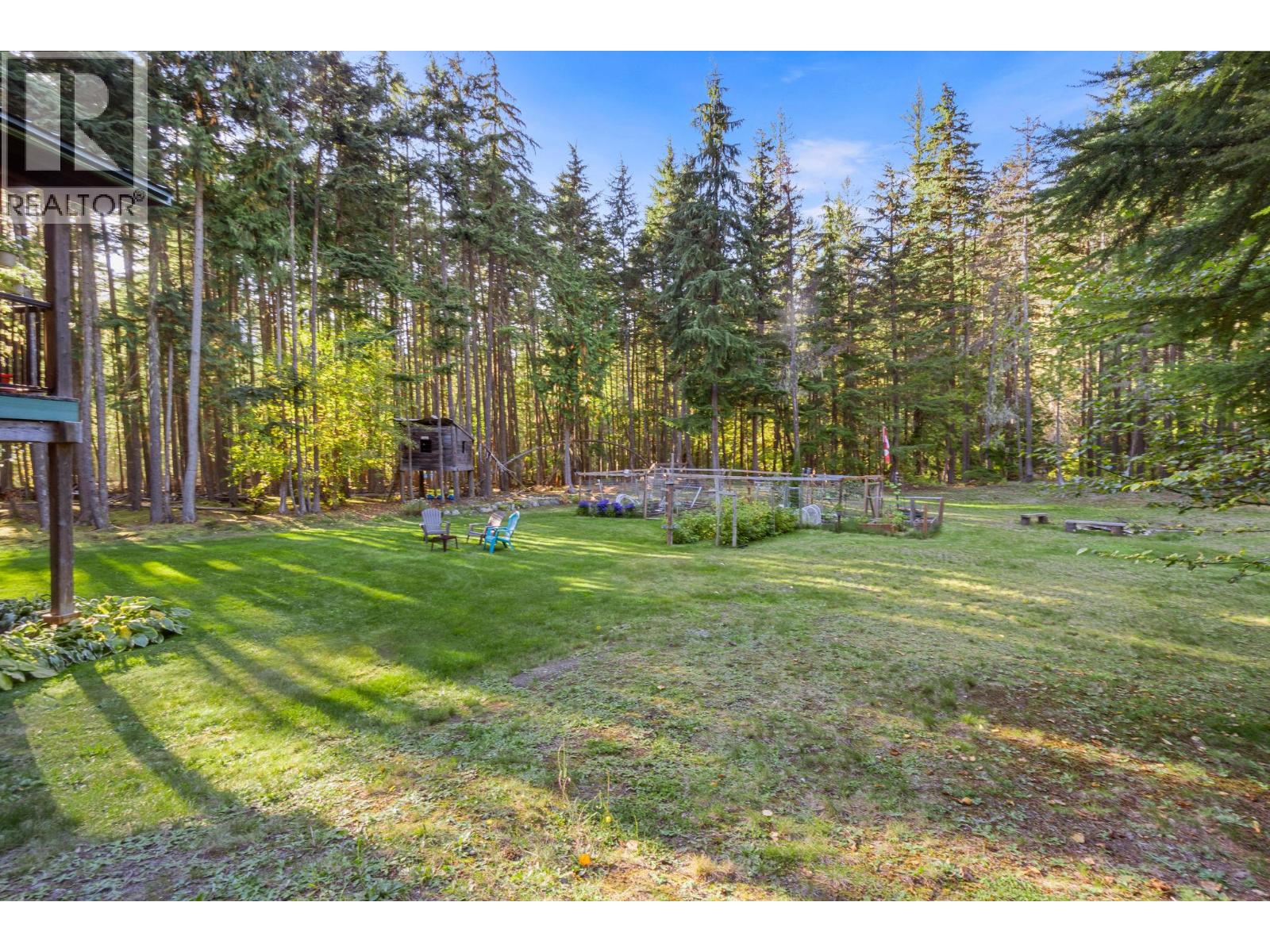 720 East Wilson Creek Road, Rosebery, British Columbia  V0G 1S1 - Photo 4 - 10402216