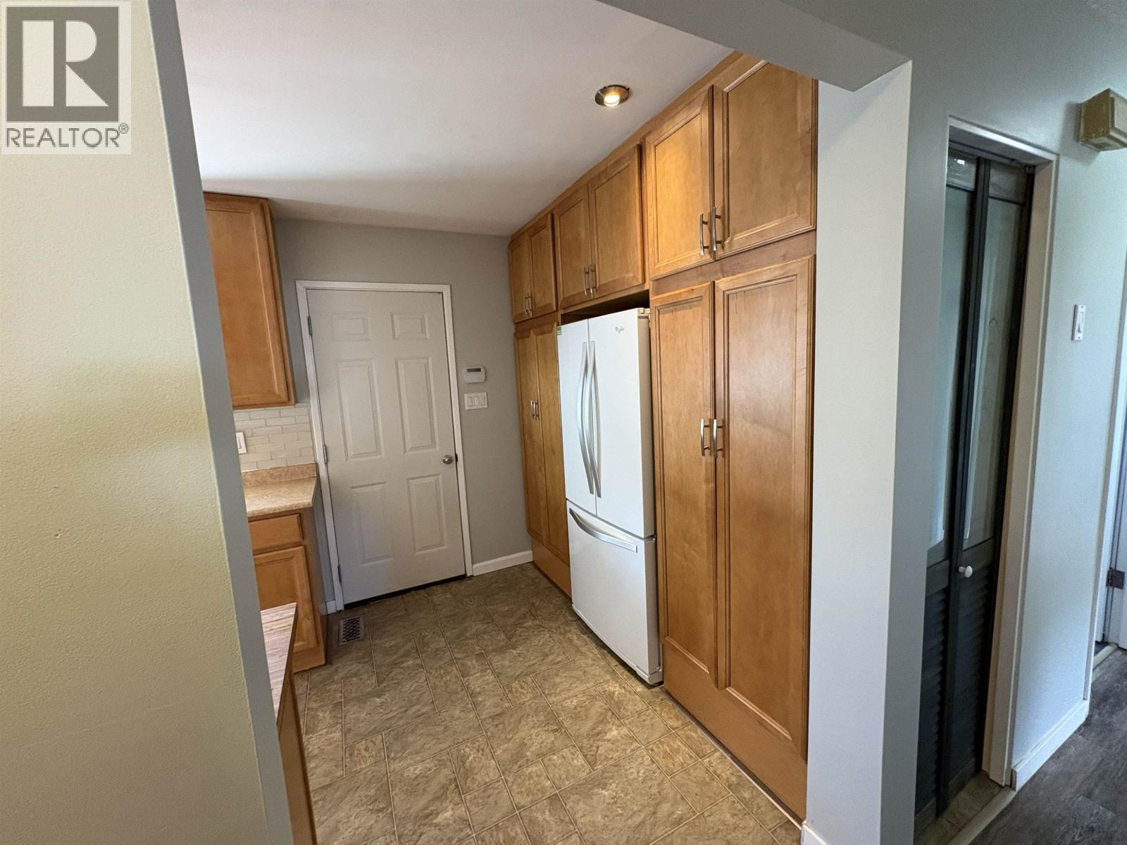 4157 Morgan Crescent, Prince George, British Columbia  V2N 3B2 - Photo 4 - R3170981