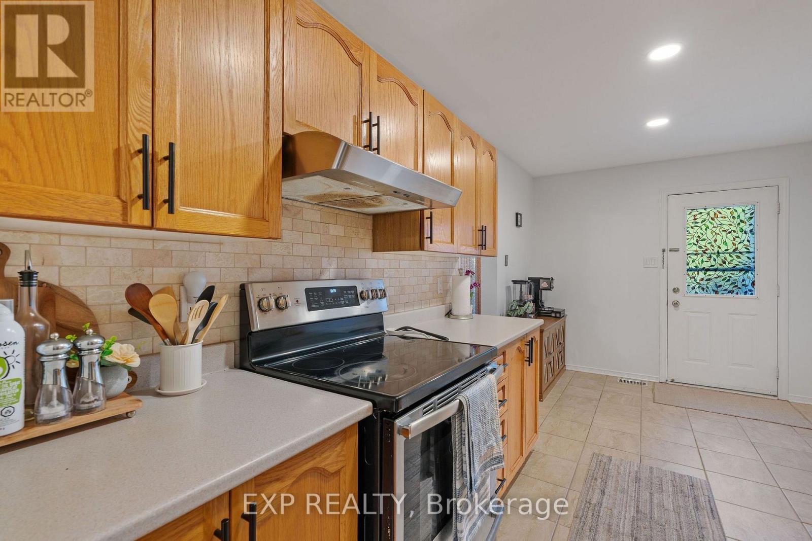 122 Markland Crescent, Ottawa, Ontario  K2G 5Z7 - Photo 9 - X13845188